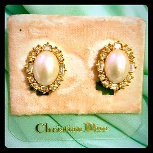 NWT Christian Dior Clip On Pearl Earings